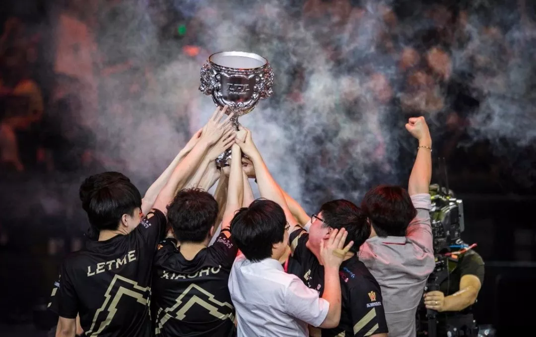  英雄联盟S赛入围赛打响，各大赛区种子队首轮交锋  