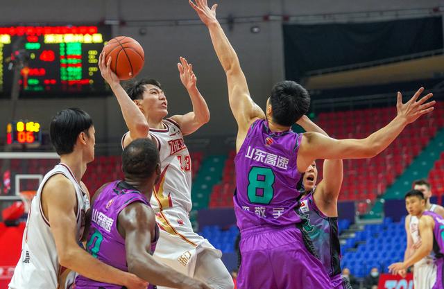  孙铭徽准三双广厦力克浙江稠州金租