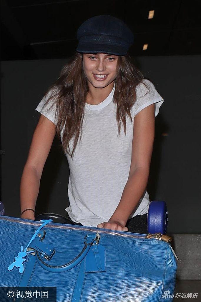  埃切维里正拍穿网，乌玛圭迪站新秀崭露头角