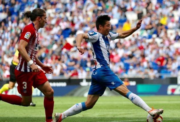  足协杯冷门迭爆，业余球队创造历史佳绩  