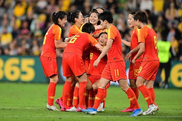  主场优势尽显，球迷助威声震四方