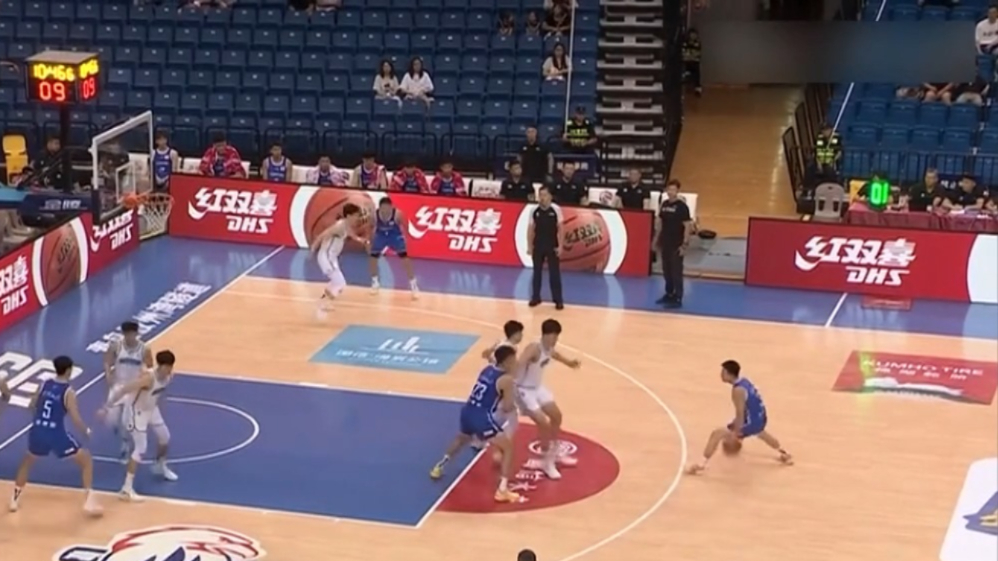  天津先行者三分命中率超四成轻取青岛