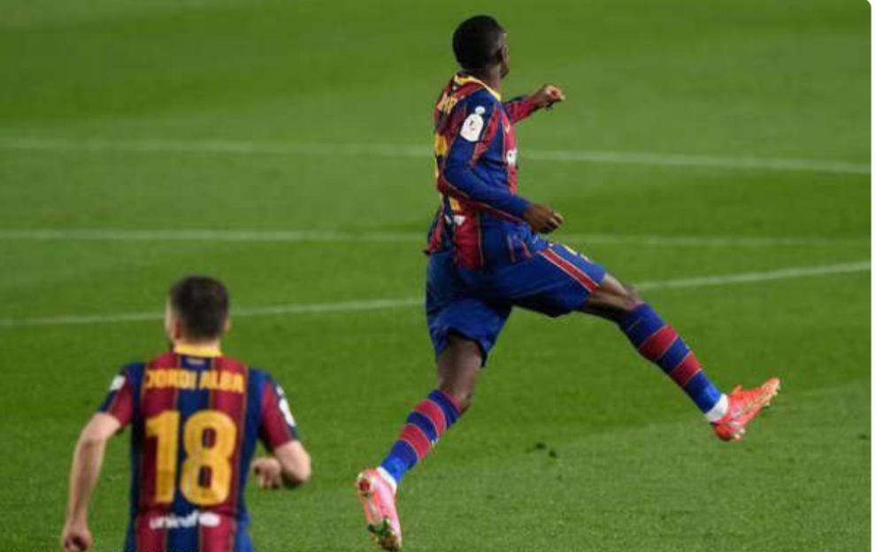  莱切战术纪律严明，客场逼平前列球队  